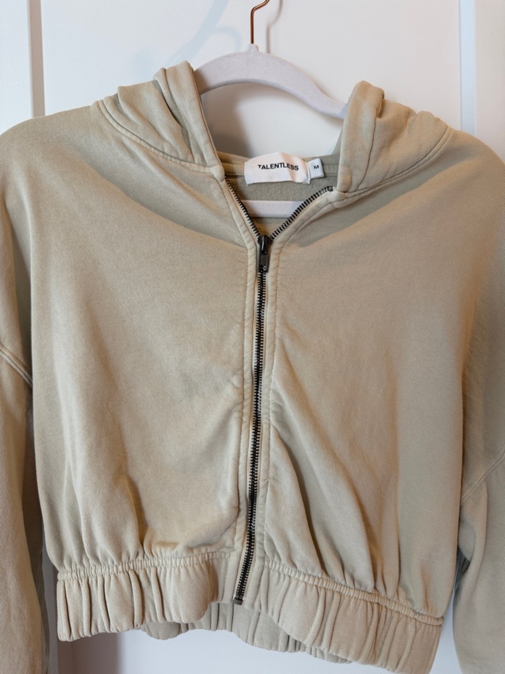 TALENTLESS Cropped Zip Hoodie - Light Beige